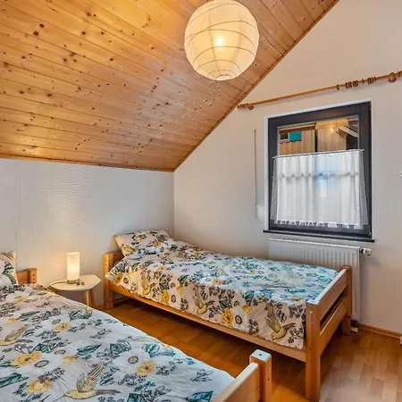 Elisabeth Mit Fasssauna *